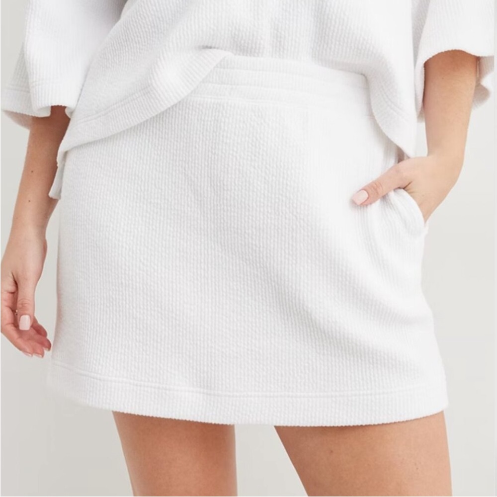 Aerie Wonder Mini Skirt in white color